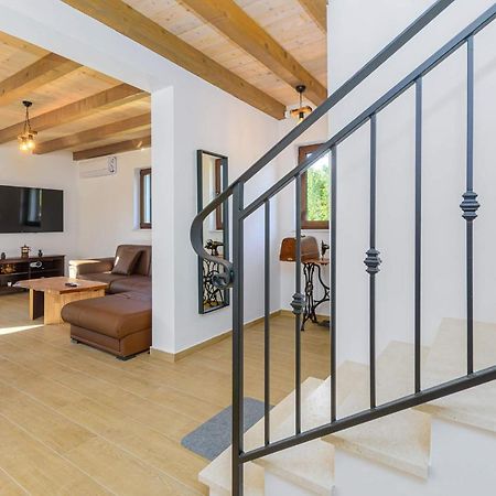 Villa David - Luxurious Secluded Villa With A Heated Pool Butkovići Zewnętrze zdjęcie